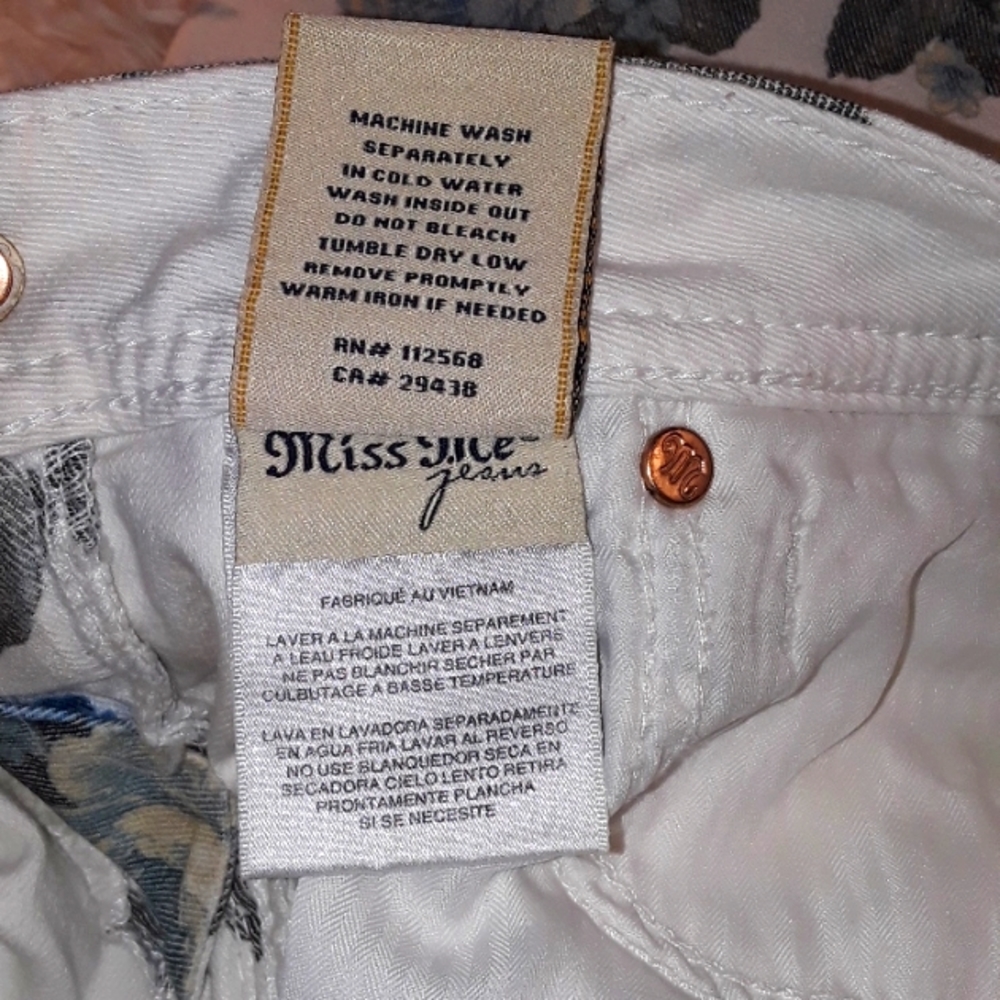 Miss Me Cargo Ankle Skinny Jeans. Women's Size: Waist 27x30 Inseam. - Picture 10 of 12